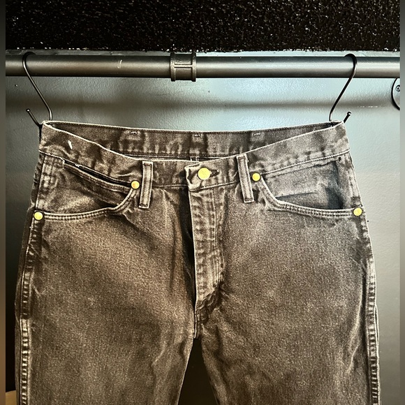 Vintage black wranglers - Picture 4 of 8